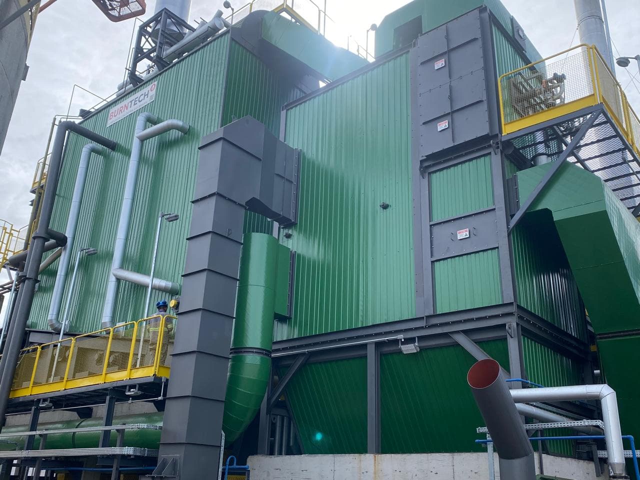 Caldeira Burntech com isolamento térmico executado pela Sigma